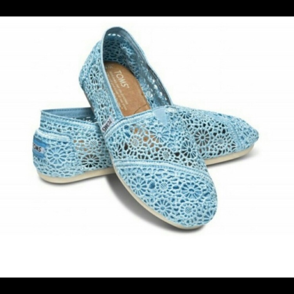 Blue crochet eyelet lace Toms